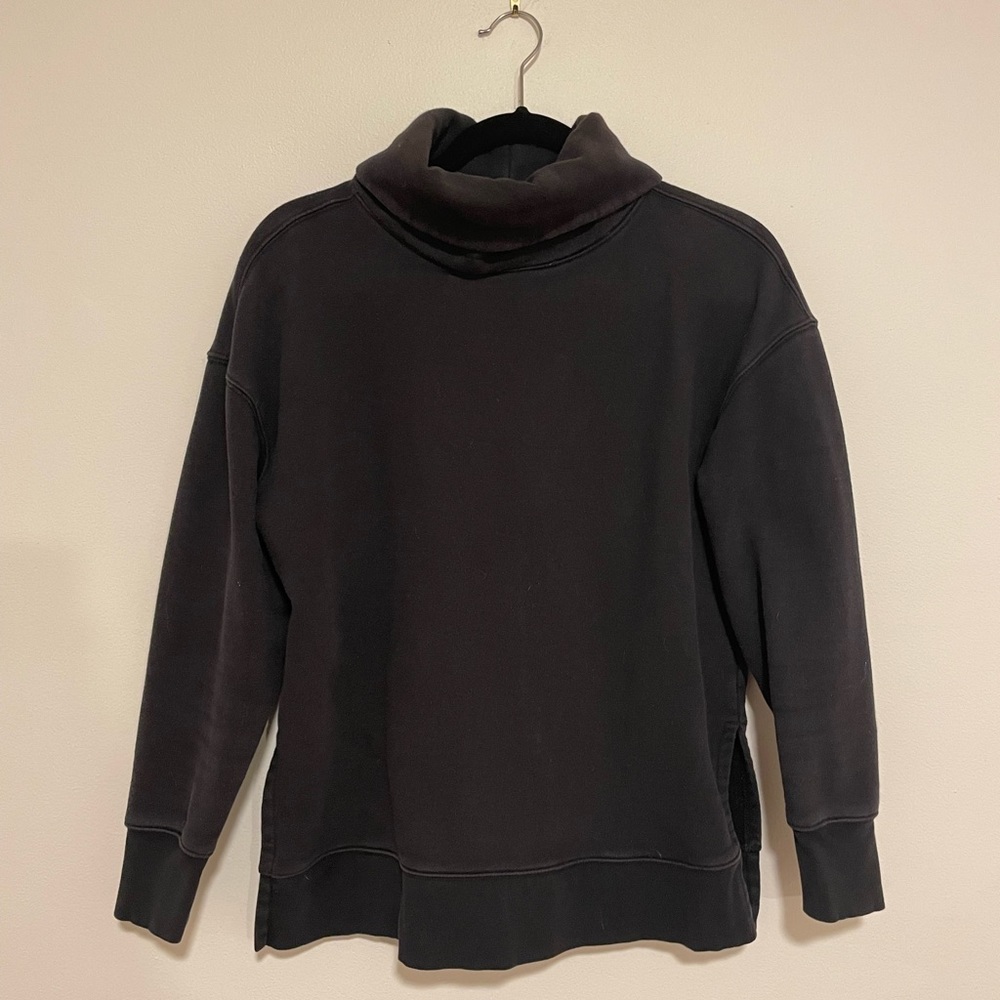 Athleta Women’s Black and Gray Size XS Turtleneck Sweatshirt